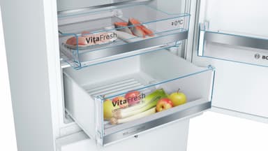 Bosch Series 6 jääkaappipakastin KGE39AWCA (valkoinen)