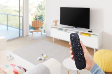 Logitech Harmony Companion kaukosäädin