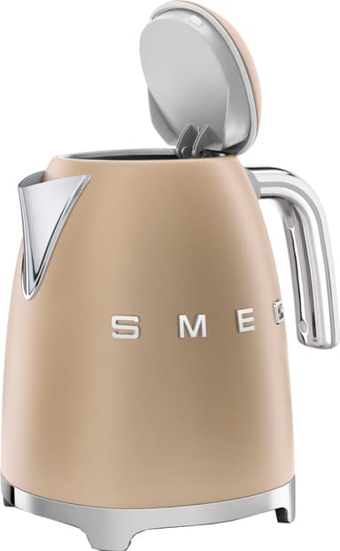 Smeg 50’s Style vedenkeitin KLF03CHMEU (samppanja)