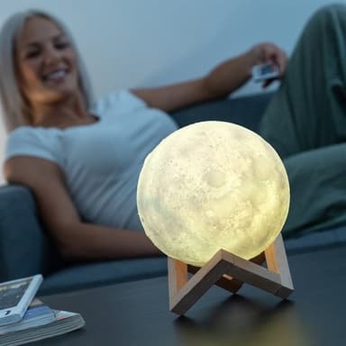InnovaGoods LED Kuulamppu kaukosäätimellä