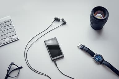 Sony Walkman 16 GB NWA-45 (musta)