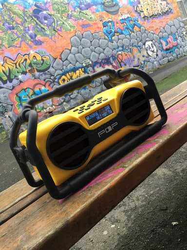 POP 100297 Radio