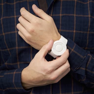 Minifinder Nano GPS rannekemallinen paikannin (valkoinen)