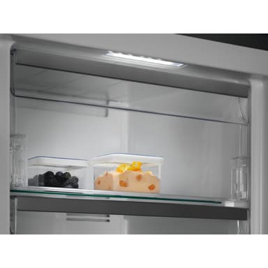Electrolux pakastin LUT9ME28X4 (ruostumaton teräs)