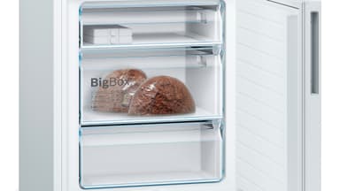 Bosch Serie 6 jääkaappipakastin KGE49AWCA (valkoinen)