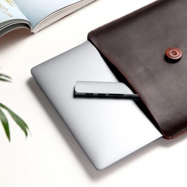 Hyper HyperDrive Bar USB-C 6-in-1 telakointiasema (hopea)