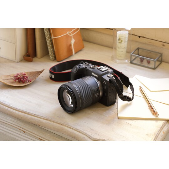 Canon EOS RP digitaalikamera + RF 24-105mm F4-7.1 IS STM objektiivi