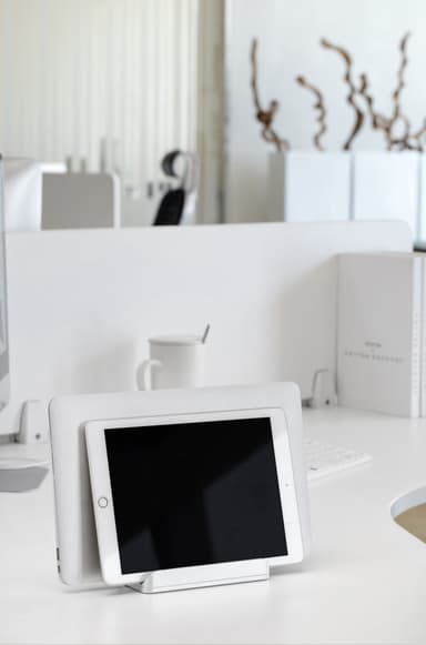 Desire2 Dual Table Stand teline (tabletti, Mac/ultrabook)