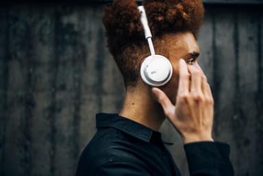 Jays u-Jays Wireless on-ear kuulokkeet (valk. /hopea)