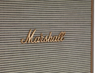 Marshall Woburn multiroom kaiutin (luonnonvalkoinen)