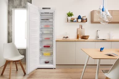 Indesit pakastin UI8F1CW1