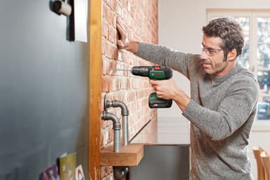 Bosch UniversalImpact 18V akkuporakone/ruuvinväännin 06039D4101