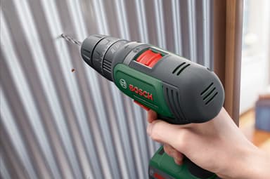 Bosch UniversalImpact 18V akkuporakone/ruuvinväännin 06039D4101
