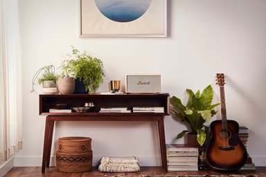 Marshall Stanmore multiroom kaiutin (luonnonvalkoinen)