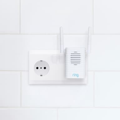 Ring Chime Pro WiFi laajennin pistokkeella