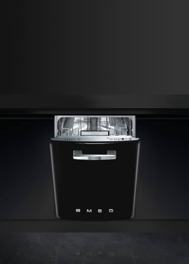 Smeg 50's Style astianpesukone ST2FABBL (musta)