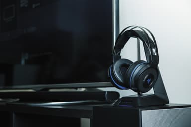 Razer Thresher Ultimate Wireless Headset (PS4)