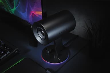 Razer Nommo Chroma pelikaiuttimet