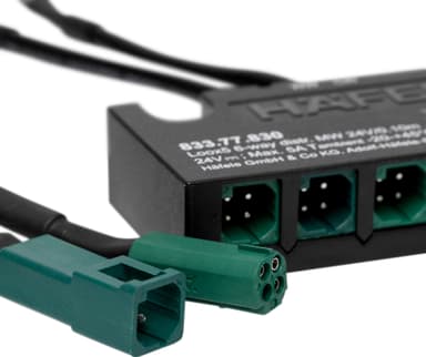 Loox5 MultiWhite CableHub yksikkö (6-porttinen)