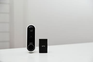 Arlo Wire-free Video Doorbell älyovikello (valkoinen)