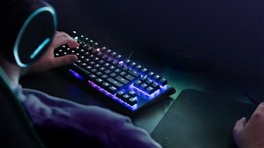 SteelSeries Apex M750 TKL pelinäppäimistö
