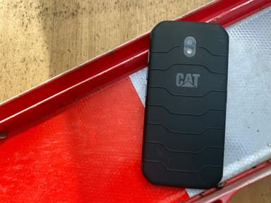 CAT S42H+ älypuhelin (musta)