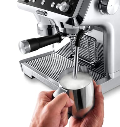 De’Longhi La Specialista Maestro kahvikone EC9665M (musta/hopea)