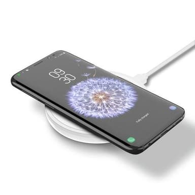 Belkin F7U082VFWHT, Sisätila, USB, Langaton lataaminen, 1,2 m, Valkoinen