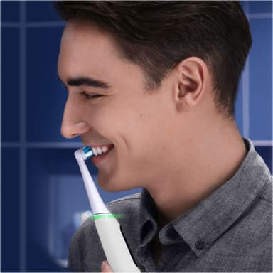 Oral-B iO6 Sensitive sähköhammasharja tuplapakkaus 378198 (val./pink.)