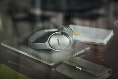 Bose QuietComfort 35 QC35 around-ear kuulokkeet (hopea)