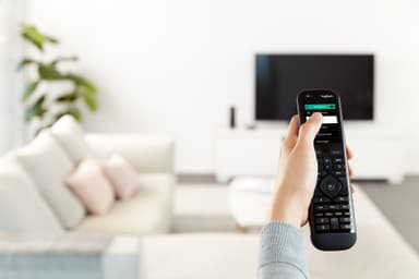 Logitech Harmony Elite kaukosäädin