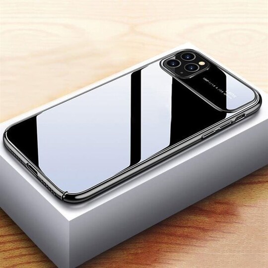 Erittäin ohut, läpinäkyvä kuori iPhone X / XS