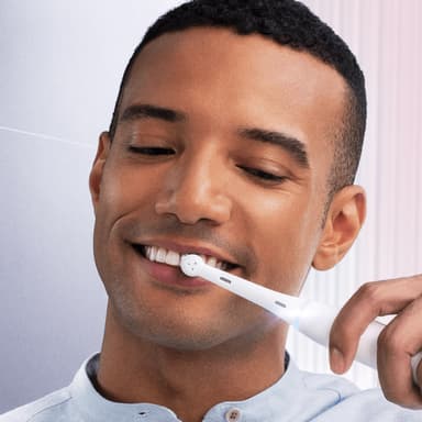 Oral-B iO Gentle Care vaihtoharjat 343554 (valkoinen)