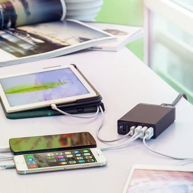 Anker PowerPort 6 Multi-port USB-A laturi (musta)