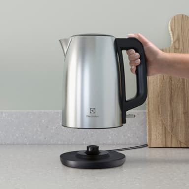 Electrolux vedenkeitin E3K1-3ST