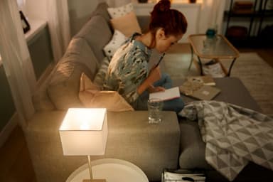 Philips Hue W 5,7W lamppu Lust E14 (2 kpl)