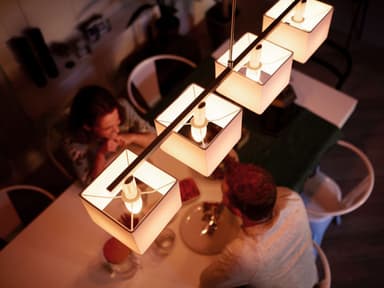 Philips Hue WA 4W B39 lamppu E14 (1 kpl)