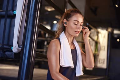 Jabra Elite 7 Active täysin langattomat in-ear kuulokkeet (musta)