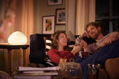 Philips Hue Wellner pöytälamppu (valkoinen)