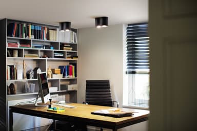 Philips Hue Pillar kaksoisspottivalo 2x 5W (musta)