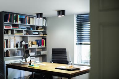 Philips Hue Pillar kaksoisspottivalo 2x 5W (musta)