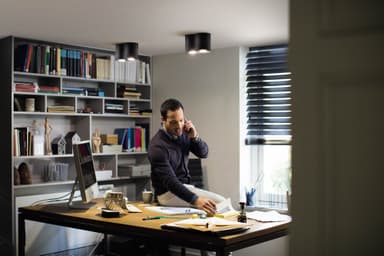 Philips Hue Pillar kaksoisspottivalo 2x 5W (musta)