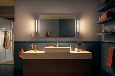 Philips Hue White Ambiance Adore seinälamppu 13 W (valkoinen)