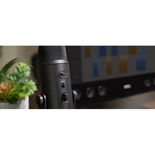 Logitech C922 Pro Webcam & Blue Yeti mic streaming pakkaus