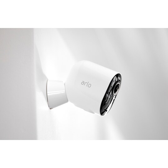 Arlo Ultra 2 4K langaton turvakamera (2 kpl, valkoinen)