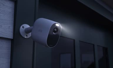 Arlo Essential Spotlight langaton FHD turvakamera (valkoinen)
