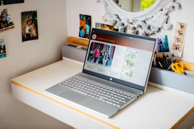HP Pavilion 15-cs0812no 15,6" kannettava (vaalea kulta)