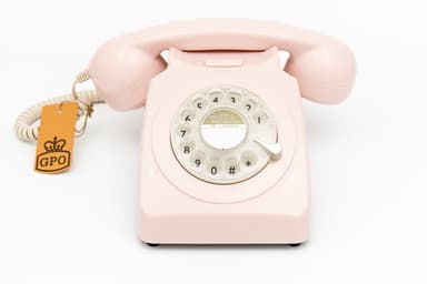 GPO 746 Retro puhelin pyöritettävällä numerolevyllä - Pinkki