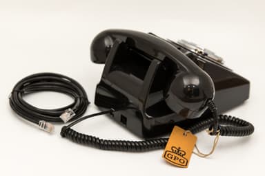 GPO 746 Retro puhelin pyöritettävällä numerolevyllä - Musta