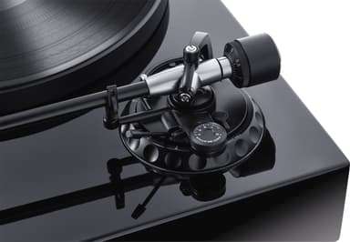 Magnat MT990 Direct-Drive levysoitin (musta)